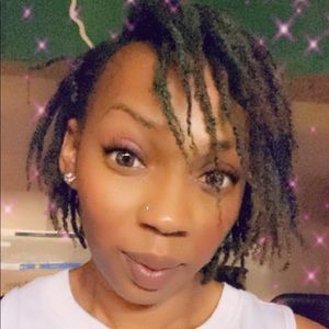 Meet your Posher, Talia